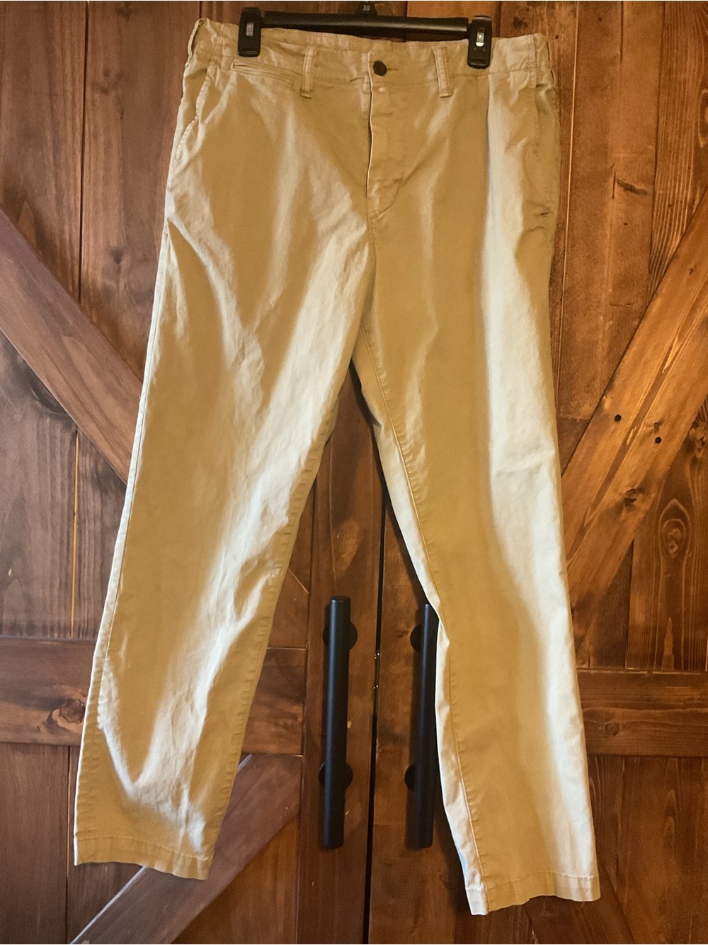 American Eagle Outfitters Men's Khaki Chinos - Light Beige